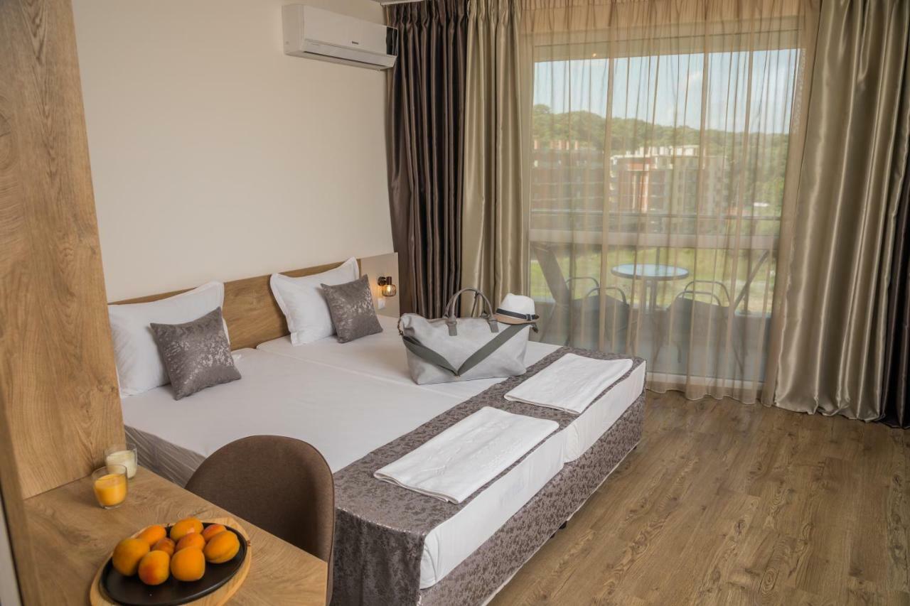 Allure Beach Resort Aparthotel 普里莫尔斯科 外观 照片