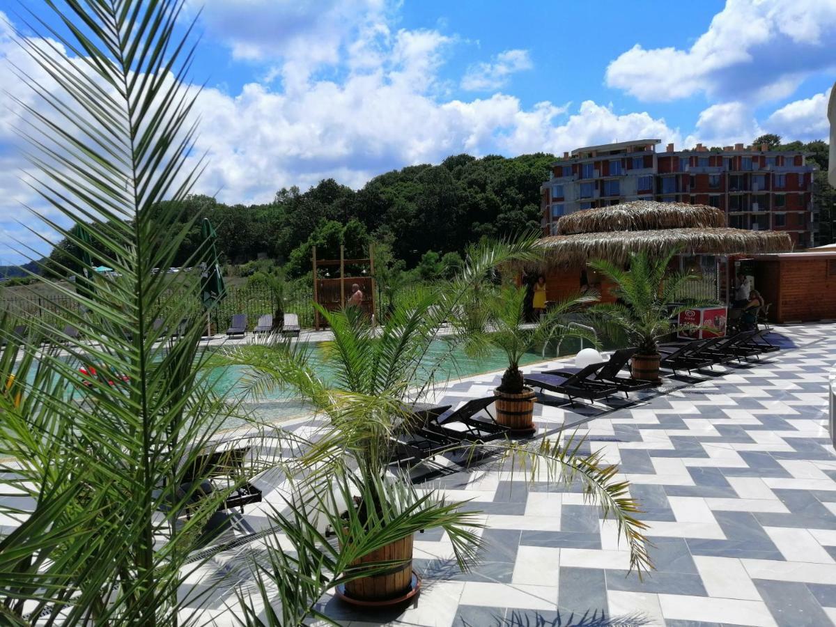 Allure Beach Resort Aparthotel 普里莫尔斯科 外观 照片