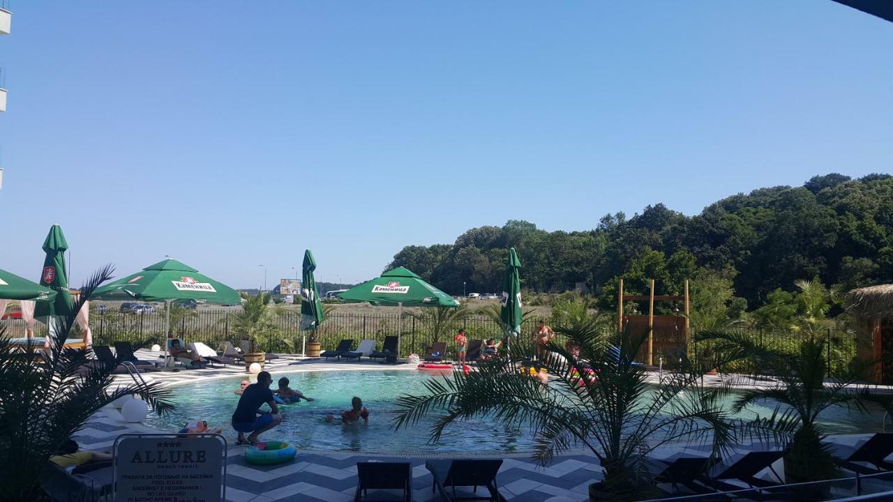 Allure Beach Resort Aparthotel 普里莫尔斯科 外观 照片